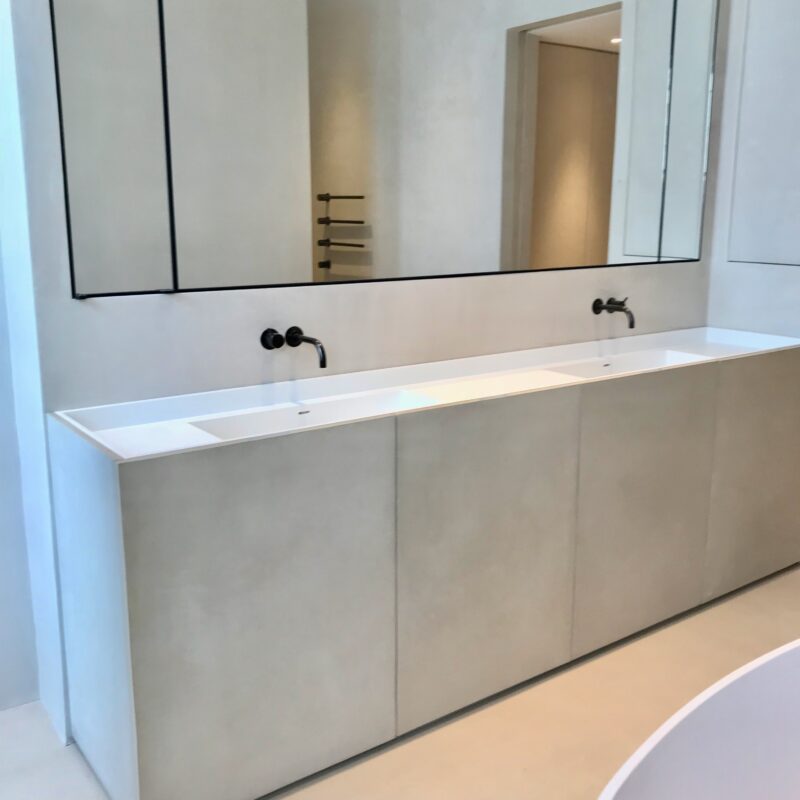 Tadelakt bathroom by Decorfin