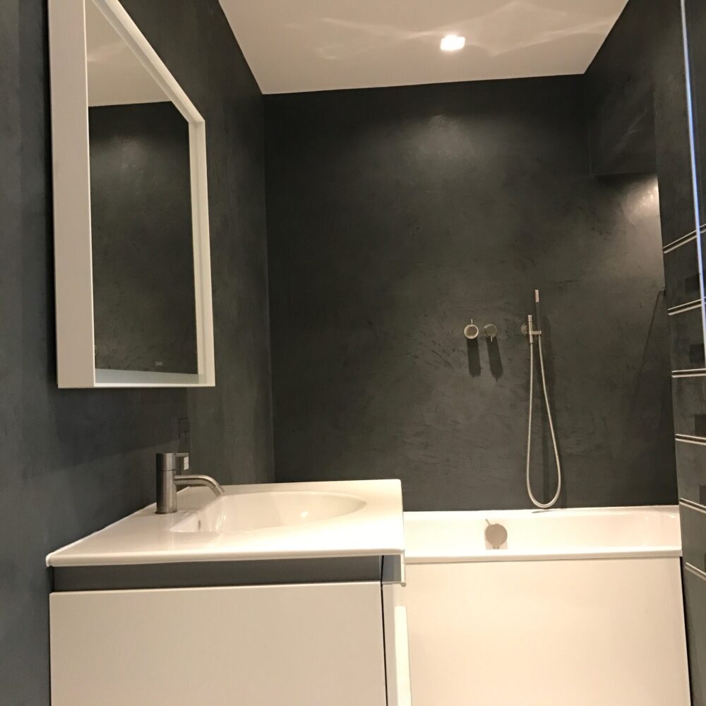 tadelar bathroom Whale Gray
